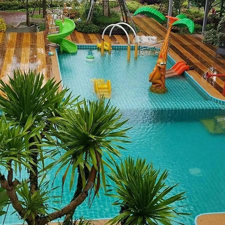Mana-An Lake Hill Resort มานาอันเลคฮิลล์รีสอร์ต Чіангмай Екстер'єр фото